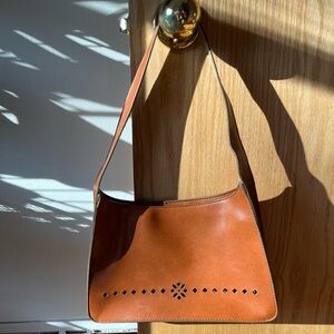 Mondani Shoulder Bag